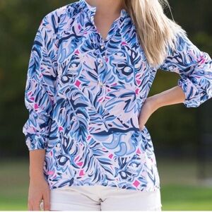 Simply Southern V Neck
Peasant Blouse XL
Abstract Blue Pink Flowy
Boho Top